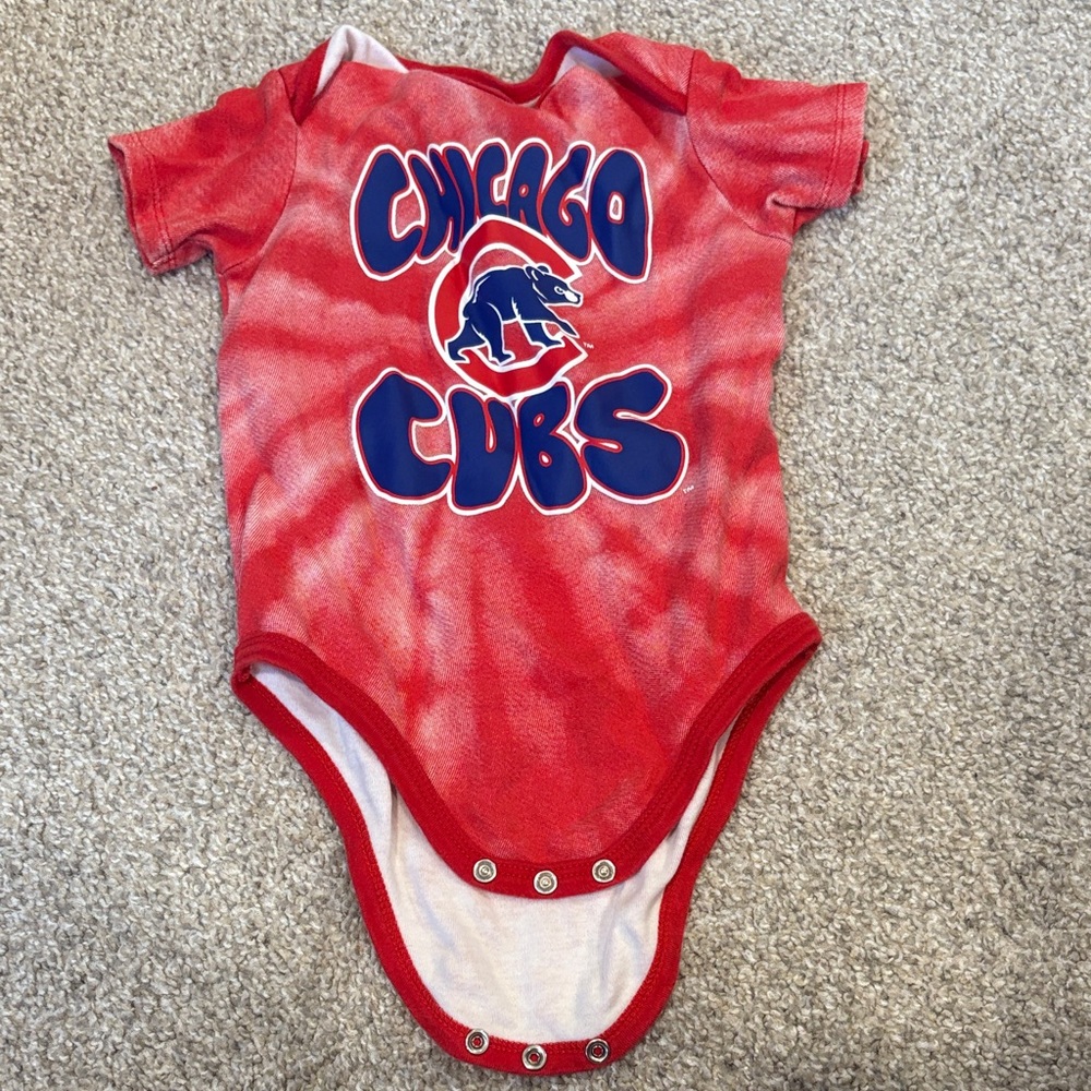 Genuine Merchandise Red Tie-Dye Chicago Cubs Bodysuit